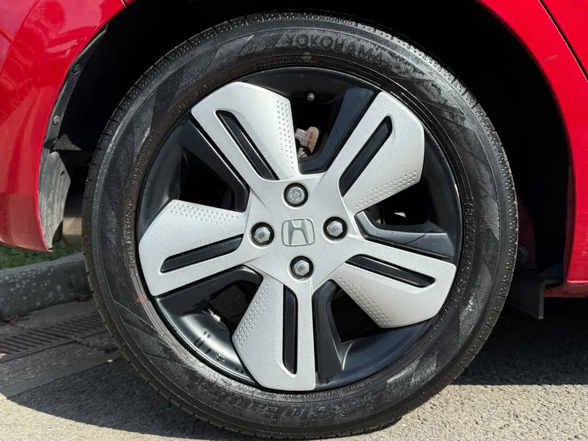 2020-honda-jazz-15-i-mmd-ex-big-20