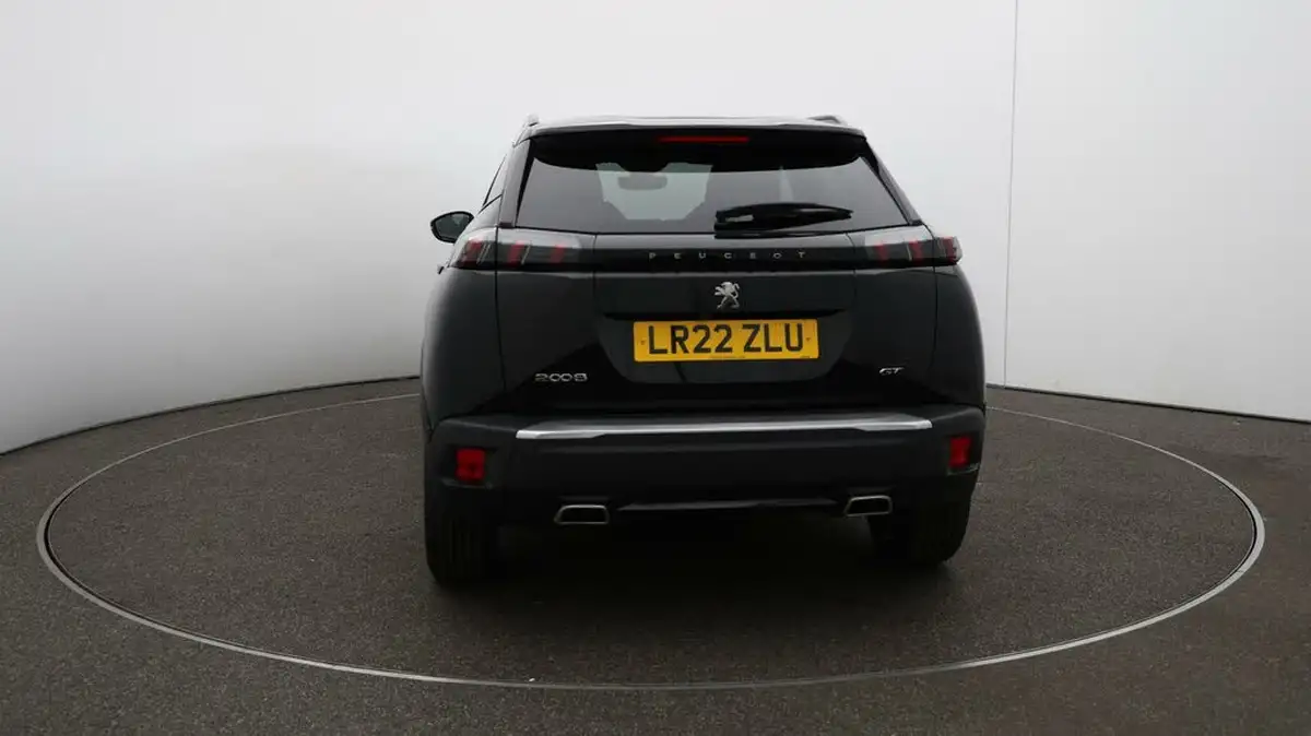 2022-peugeot-2008-suv-12-puretech-gt-eat8-big-6