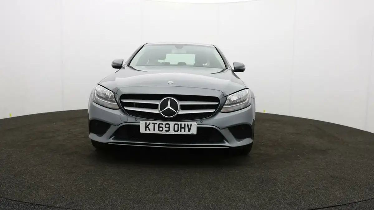 2020-mercedes-benz-c-class-15-c200-se-saloon-4d-big-47