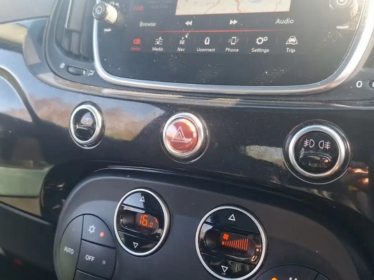 2020-fiat-500-10-launch-edition-big-16