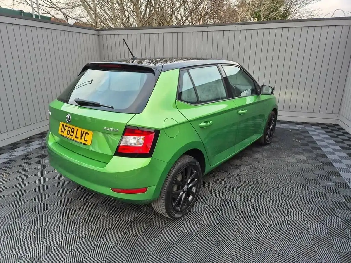2019-skoda-fabia-10-tsi-colour-edition-big-16