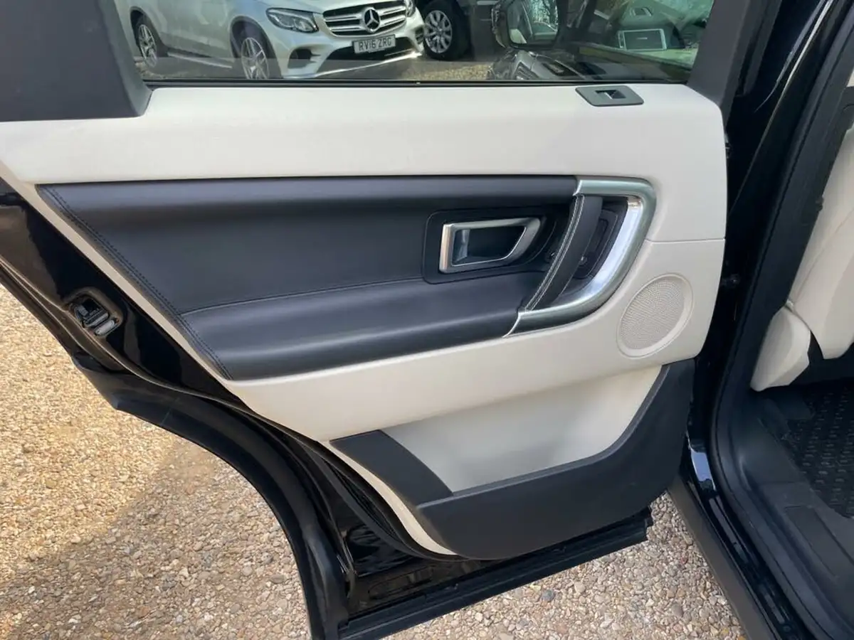 2017-land-rover-discovery-sport-20td4-hse-luxury-182ps-suv-auto-big-9
