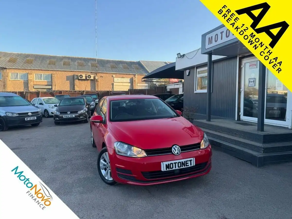 2014-volkswagen-golf-20tdi-se-ss-hatchback-5d-big-9