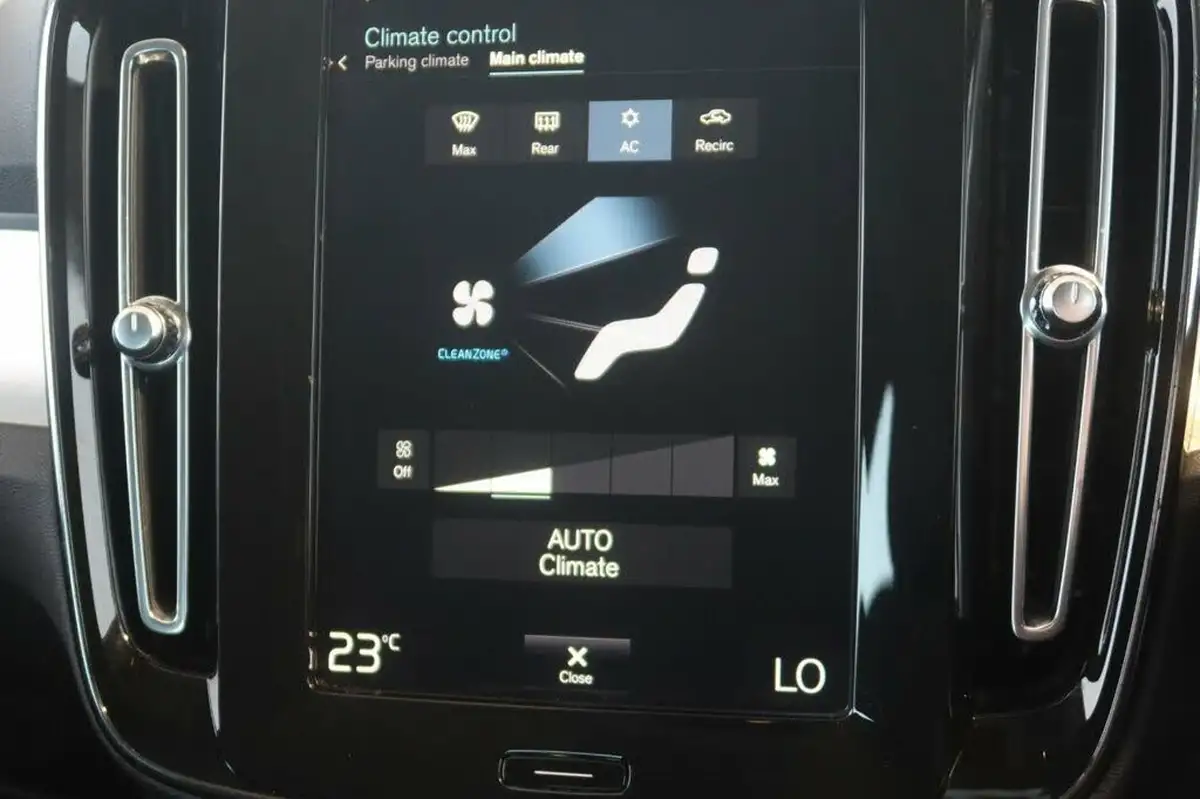 2021-volvo-xc40-15-t3-momentum-163bhp-geartronic-big-13