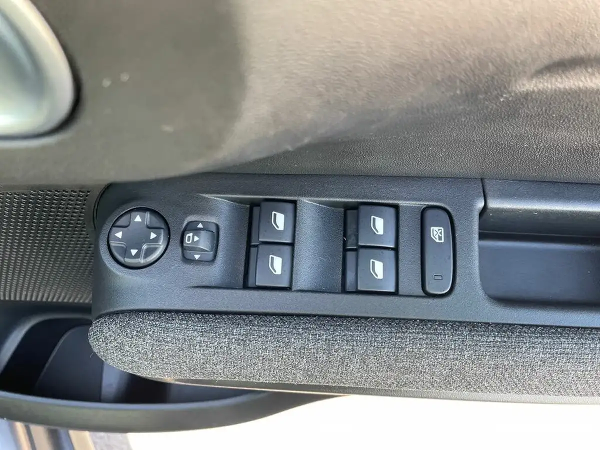 2021-citroen-c3-aircross-12-puretech-origins-big-19