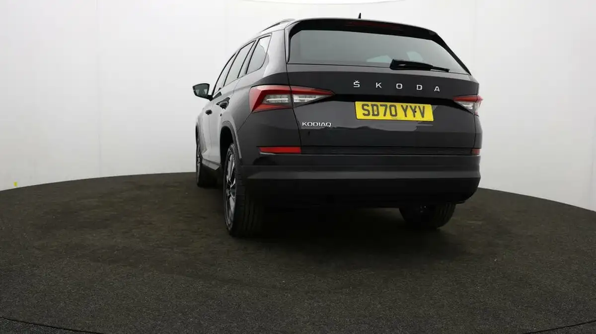 2020-skoda-kodiaq-15-tsi-se-drive-big-24