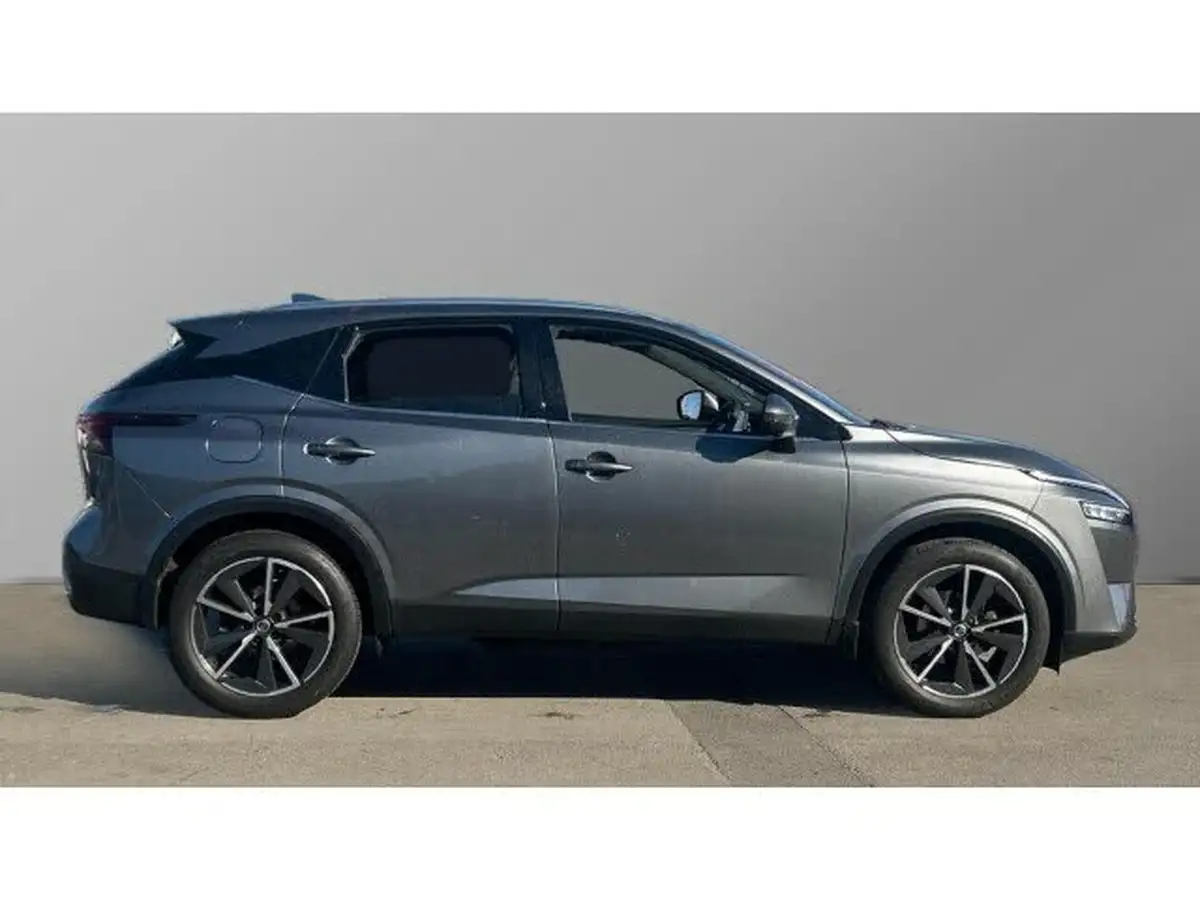 2022-nissan-qashqai-13-dig-t-tekna-158ps-big-4