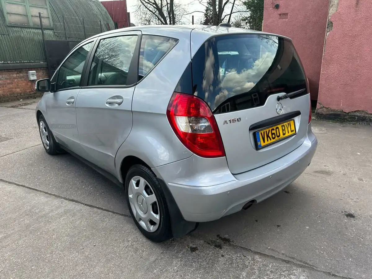 2010-mercedes-benz-a-class-15-a160-classic-se-5d-cvt-big-5