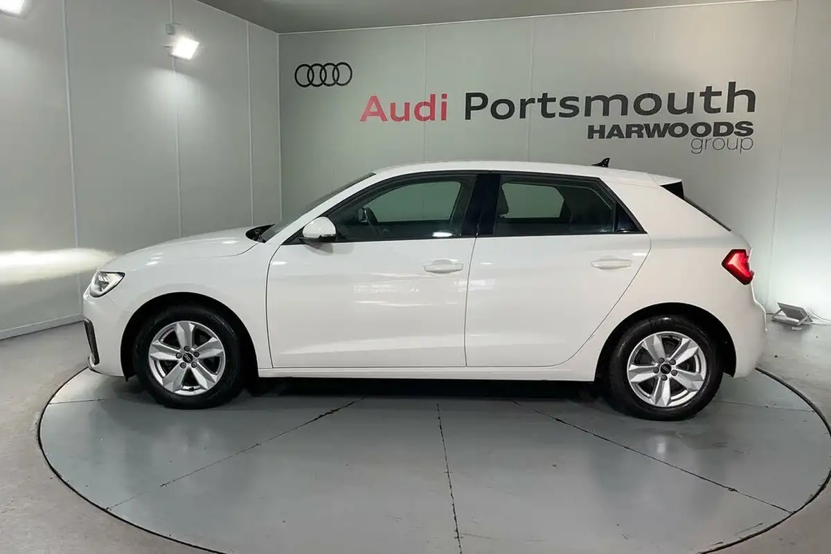 2020-audi-a1-10-25-tfsi-technik-big-10
