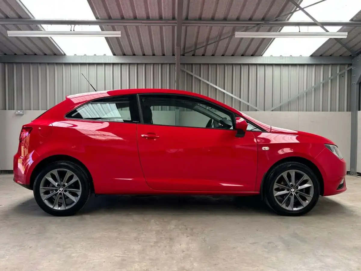 2015-seat-ibiza-12-i-tech-sportcoupe-3d-big-8
