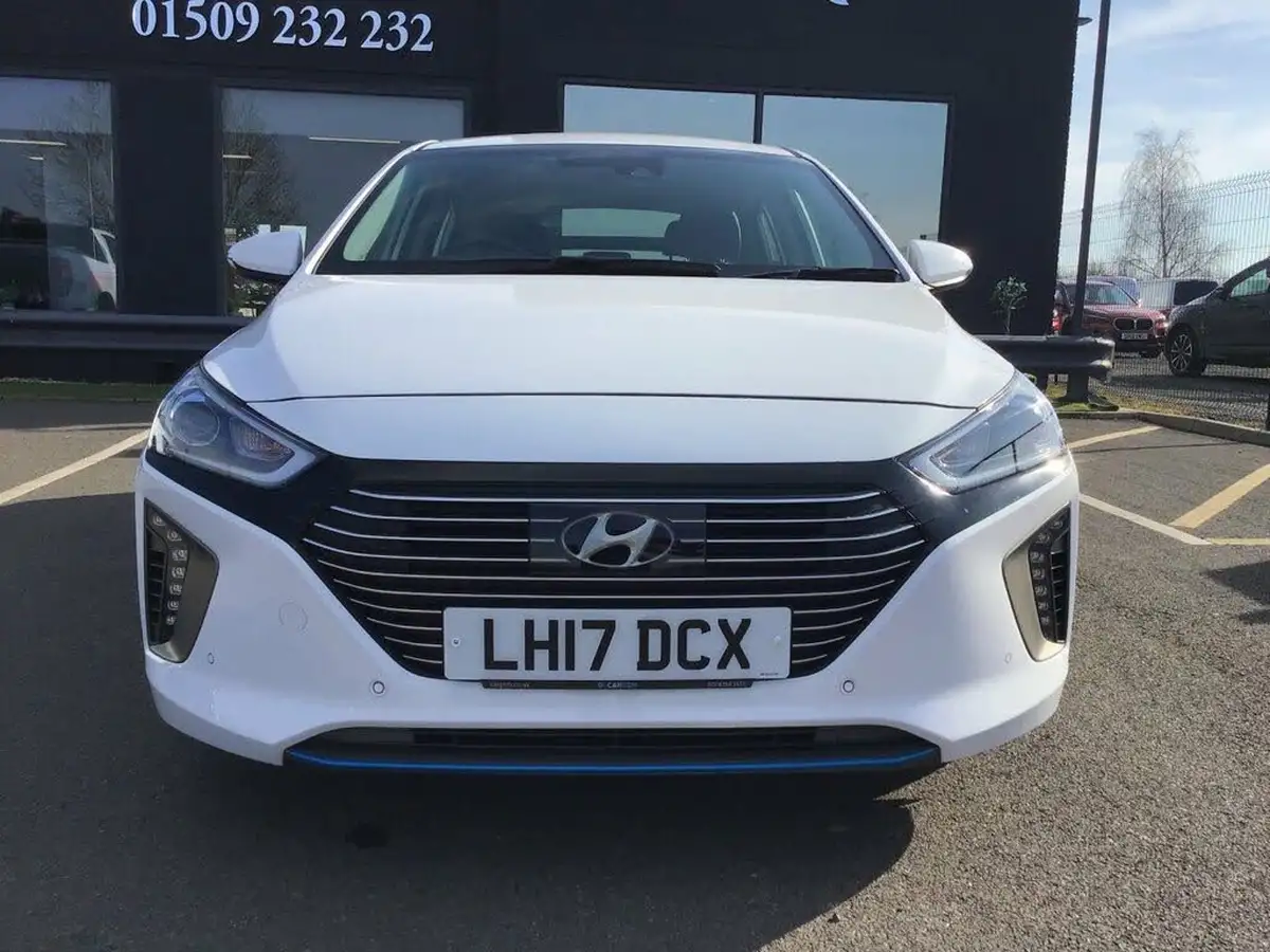 2017-hyundai-ioniq-16-gdi-premium-se-hybrid-big-2