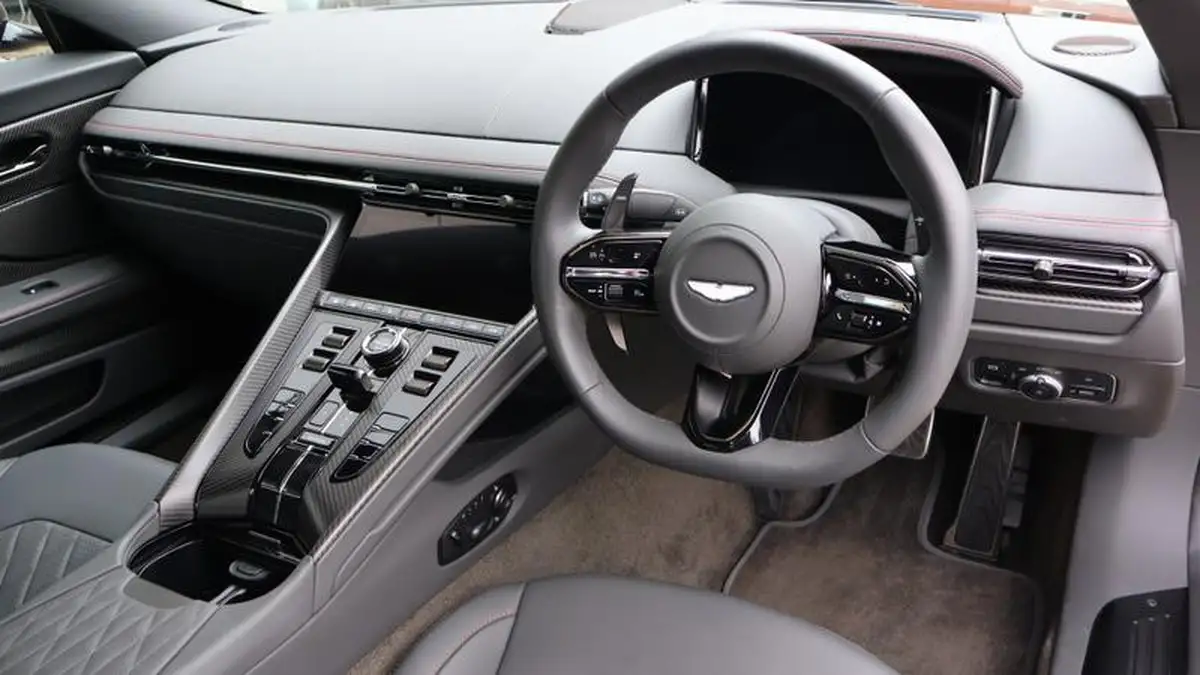 2024-aston-martin-db12-40-v8-auto-euro-6-ss-2dr-big-2