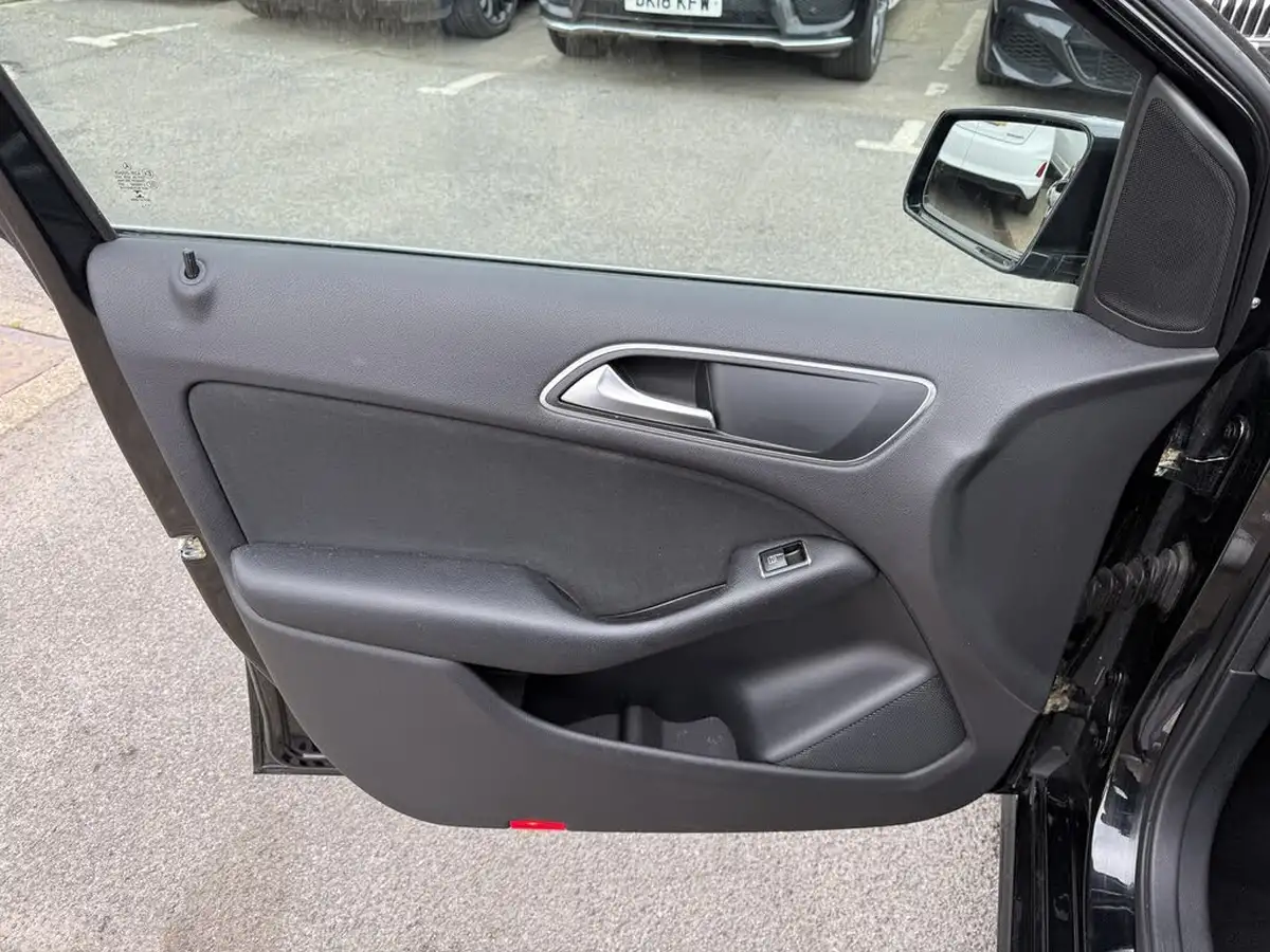 2013-mercedes-benz-b-class-18-cdi-b180-se-big-42