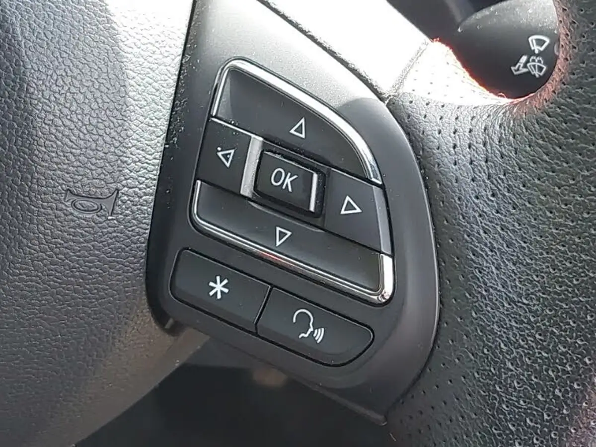 2023-mg-zs-suv-15-vti-tech-exclusive-big-14