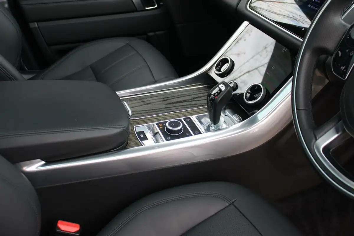 2018-land-rover-range-rover-sport-30-v6-hse-dynamic-big-24