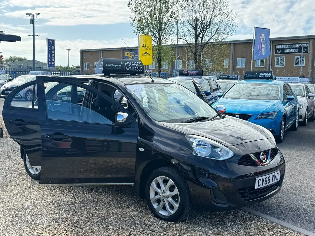 2016-nissan-micra-12-vibe-big-40