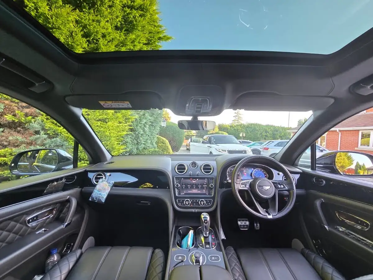 2019-bentley-bentayga-40-v8-big-20