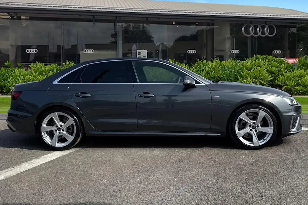 2024-audi-a4-20-35-tfsi-s-line-big-2