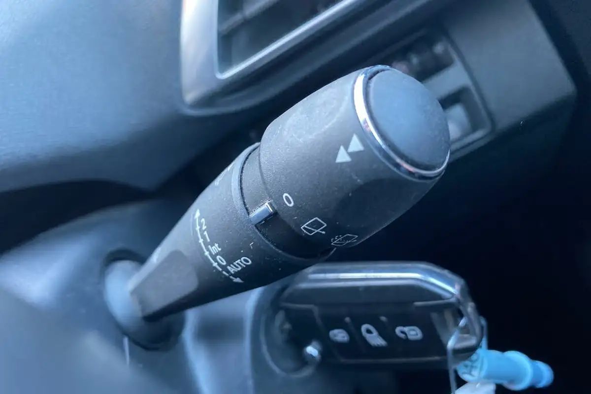2017-peugeot-3008-suv-16-bluehdi-allure-big-22