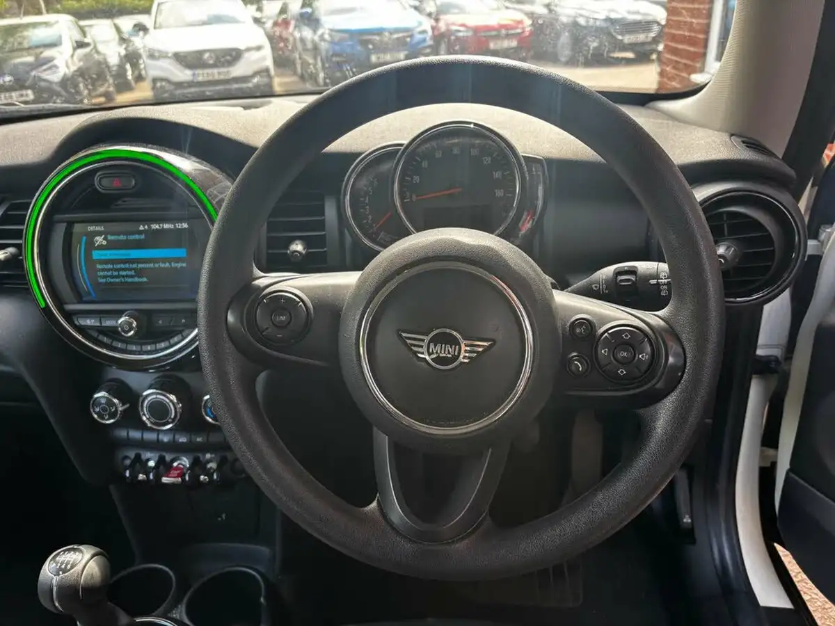 2019-mini-cooper-15-one-classic-101bhp-3d-big-12