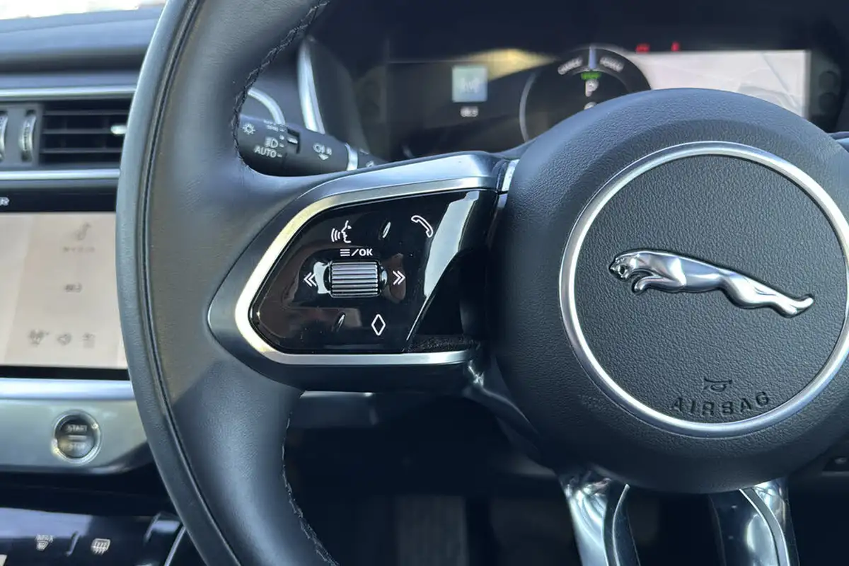 2024-jaguar-i-pace-ev400-r-dynamic-hse-black-big-14