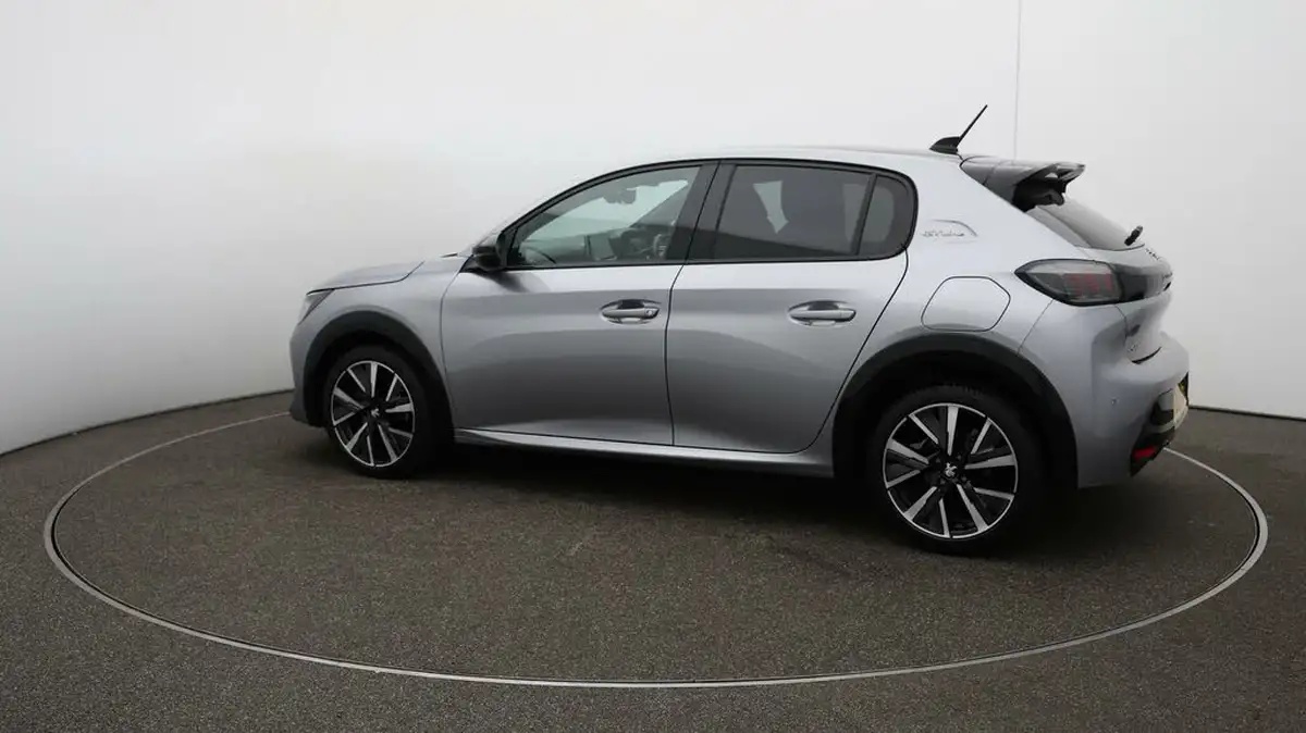 2020-peugeot-208-12-puretech-gt-line-100bhp-eat8-big-38