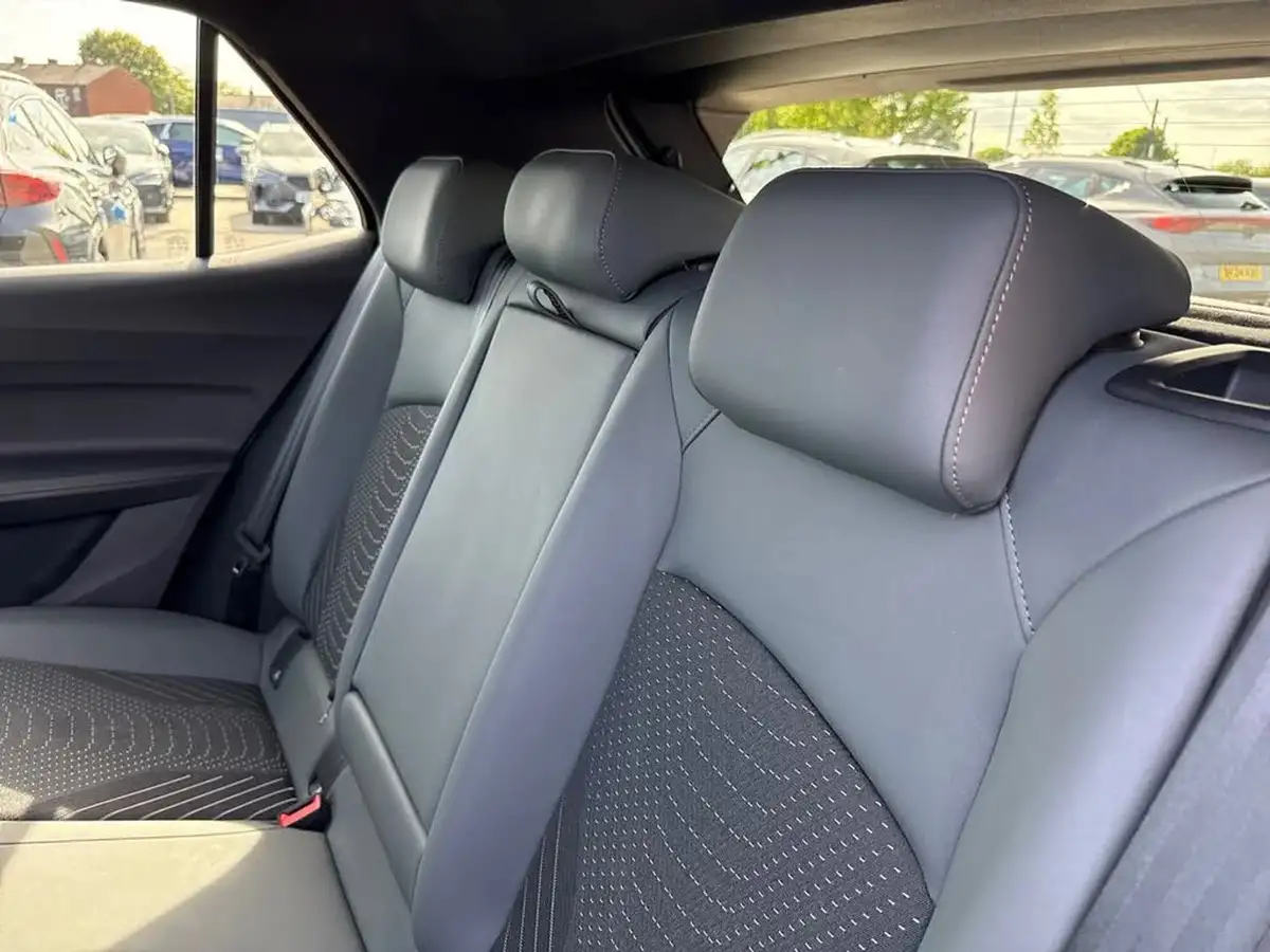 2024-cupra-born-e-vz-big-13