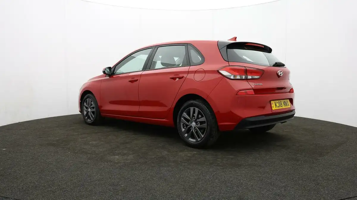 2018-hyundai-i30-16crdi-se-nav-109ps-blue-drive-isg-hatchback-1582cc-dct-big-66