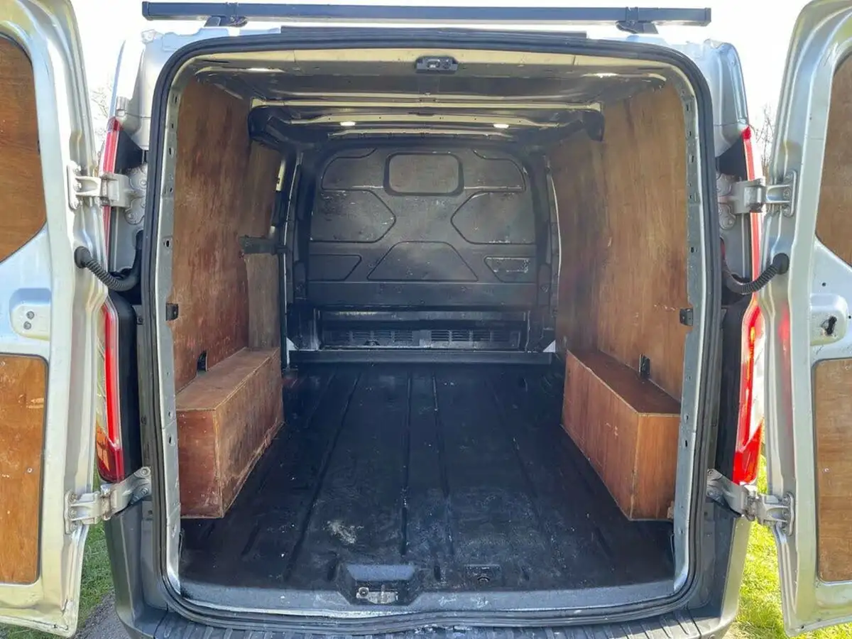 2016-ford-transit-custom-22tdci-270-l1h1-trend-125ps-panel-van-big-7