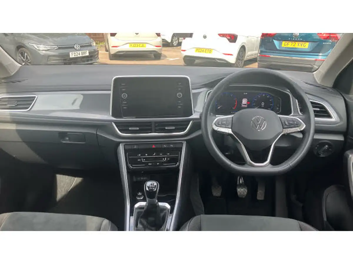 2024-volkswagen-t-roc-15-tsi-style-hatchback-5d-big-8