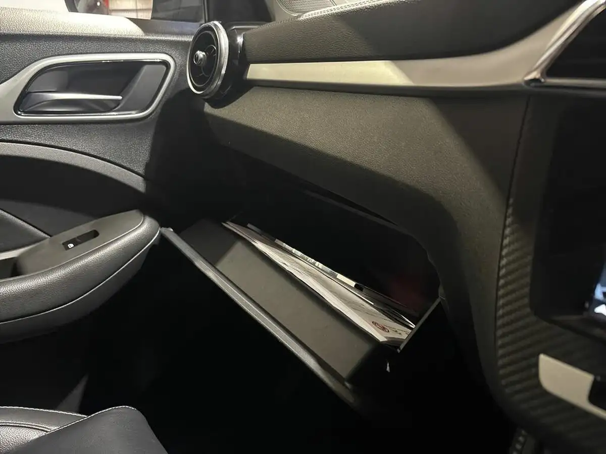 2019-mg-zs-suv-10t-gdi-exclusive-111ps-big-37