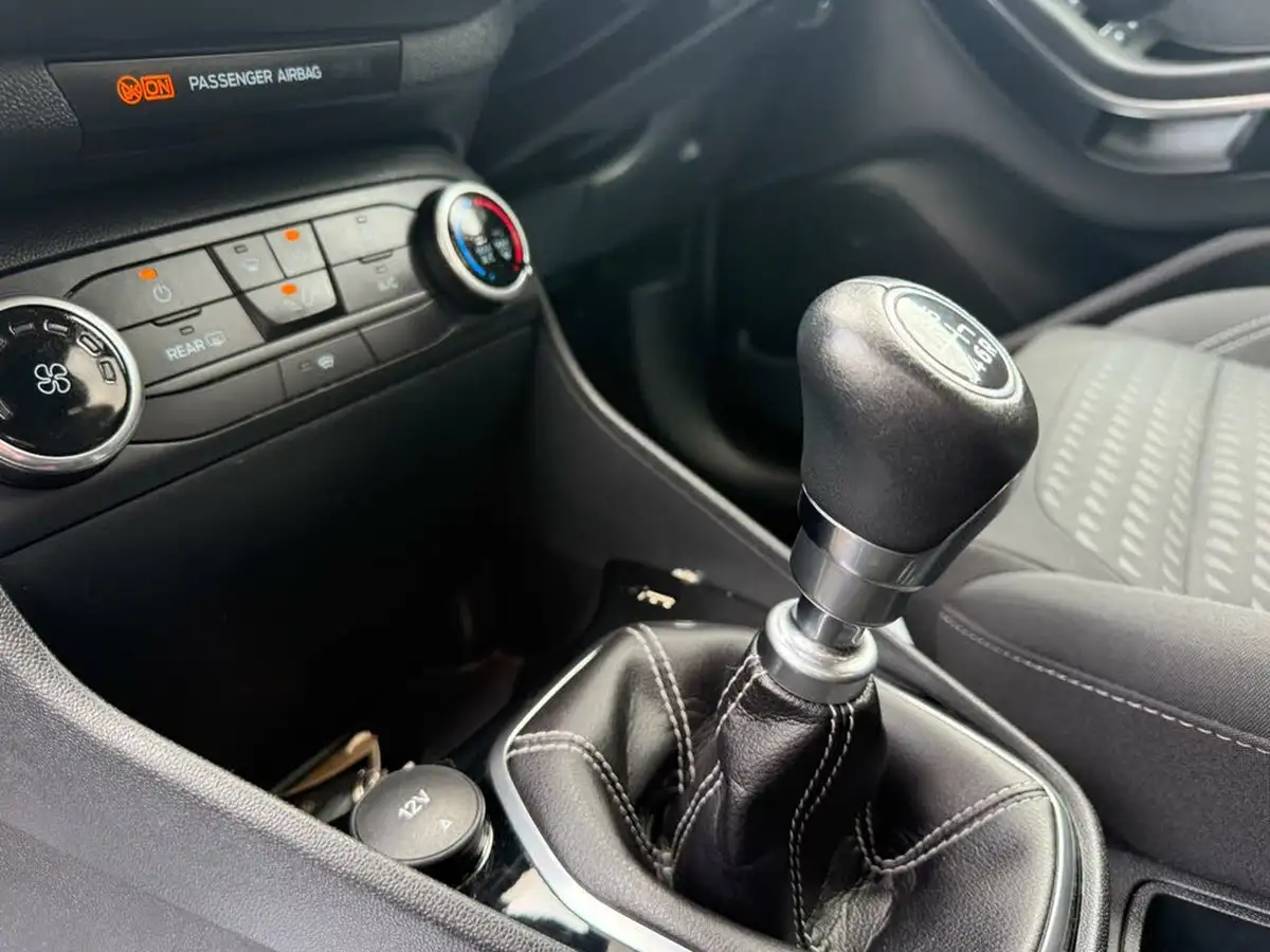 2020-ford-fiesta-10t-titanium-125ps-big-27