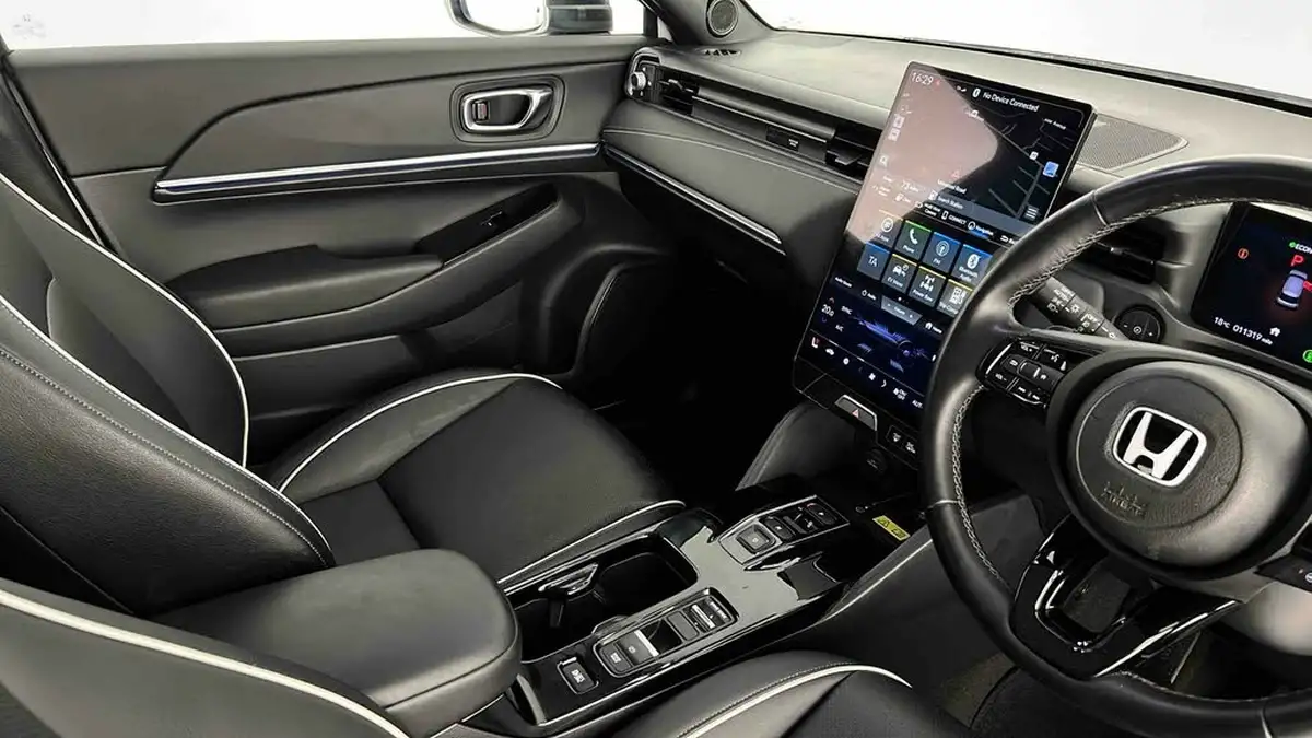 2024-honda-eny1-e-advance-big-32