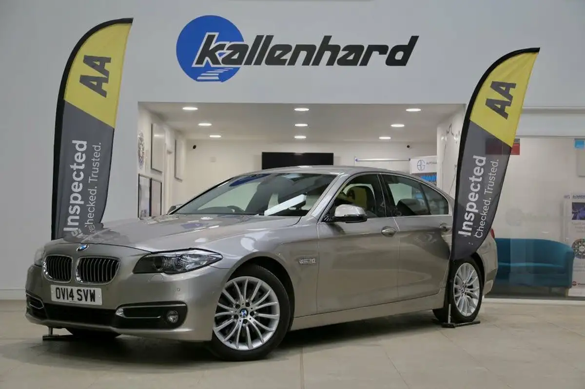 2014-bmw-5-series-20-528i-luxury-saloon-4d-auto-big-0