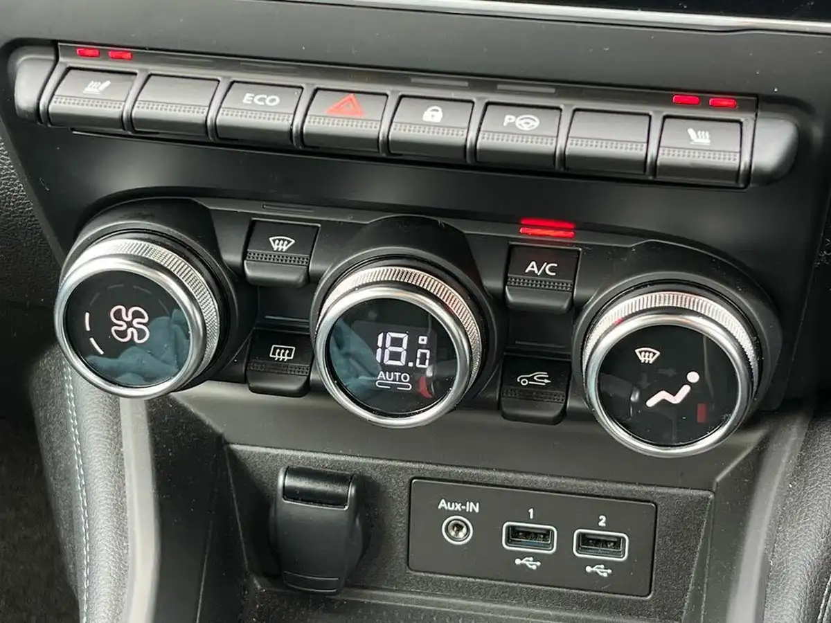2023-renault-zoe-e-iconic-135ps-r135ze50-boost-charge-big-21