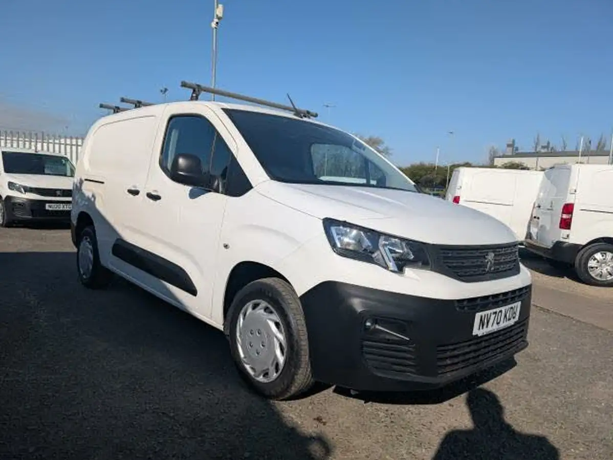 2020-peugeot-partner-15-bluehdi-950-professional-100ps-eu6dt-long-panel-big-1