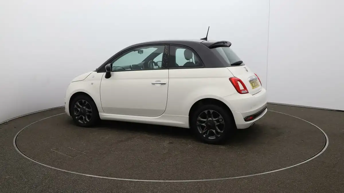 2021-fiat-500-10-hey-google-big-37