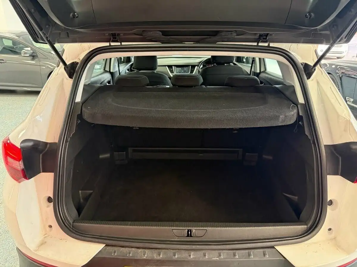 2018-vauxhall-grandland-x-12-se-130ps-big-9