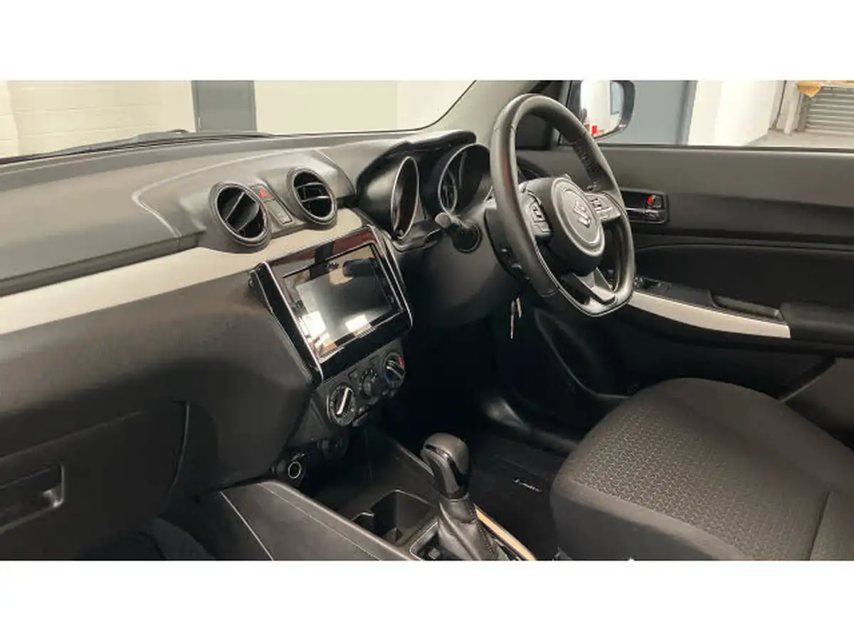 2023-suzuki-swift-12-dualjet-sz-t-big-6
