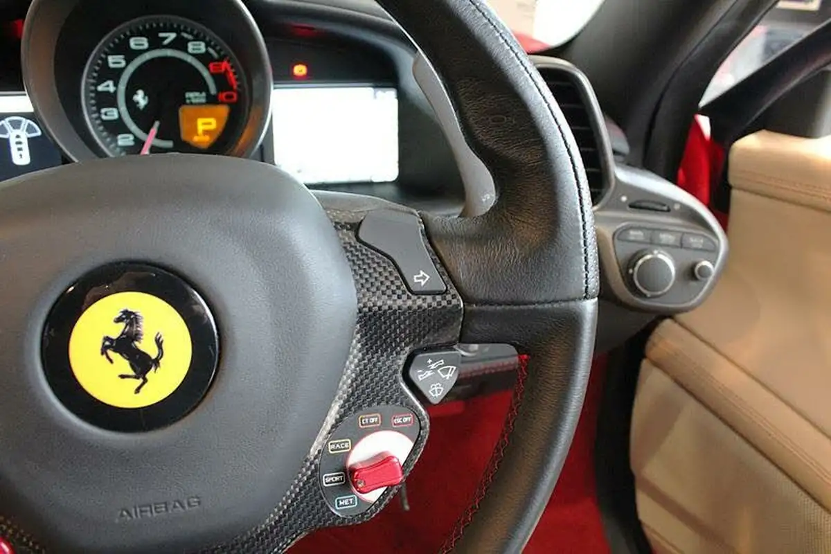 2012-ferrari-458-45-italia-big-19