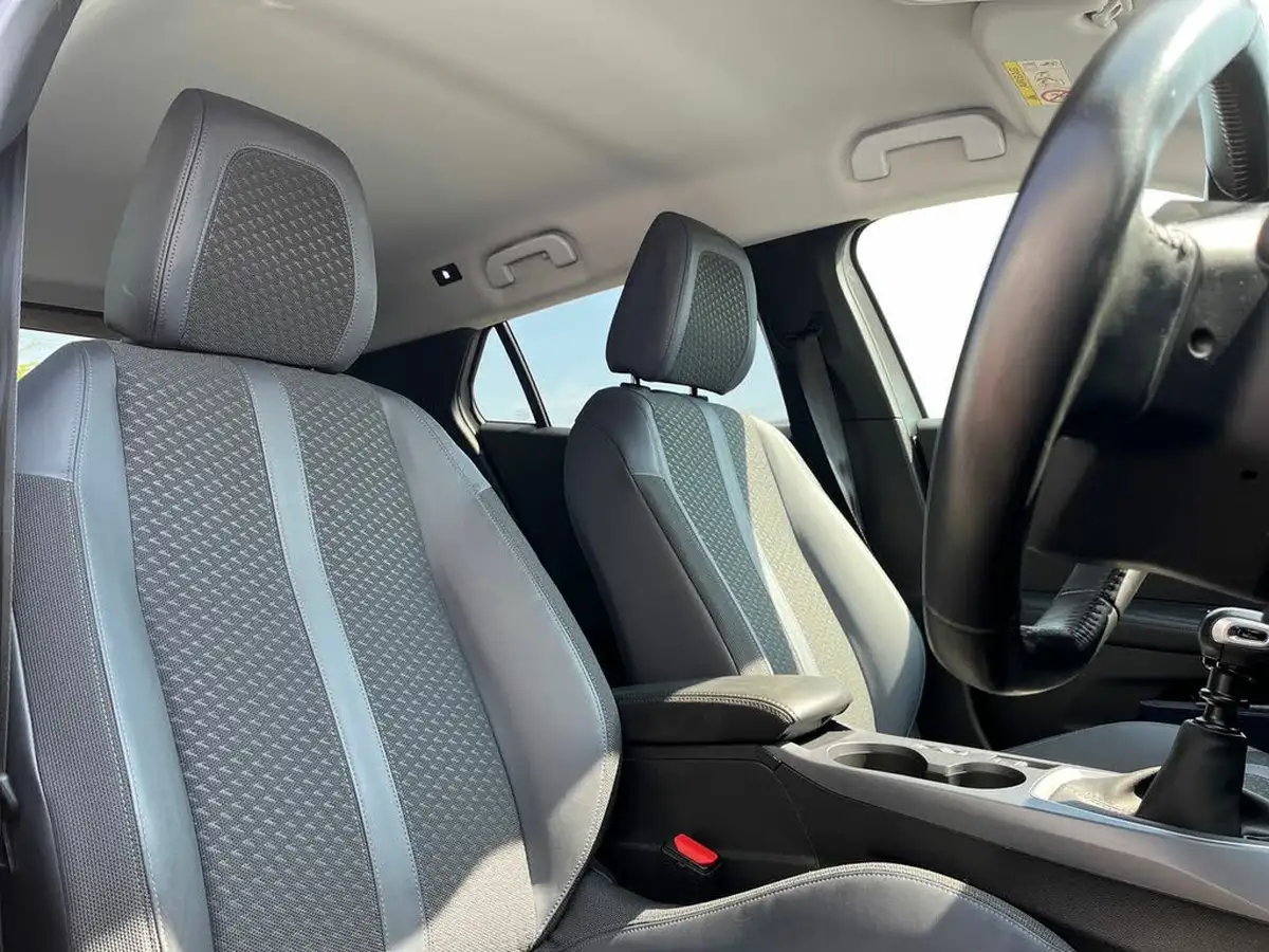 2020-peugeot-2008-suv-12-puretech-allure-premium-100bhp-big-21