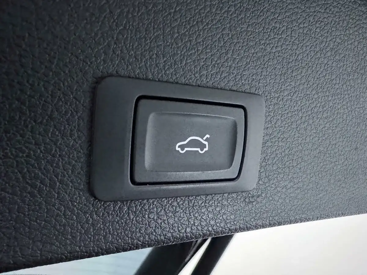 2020-audi-q2-15-35-tfsi-sport-1495cc-s-tronic-big-9