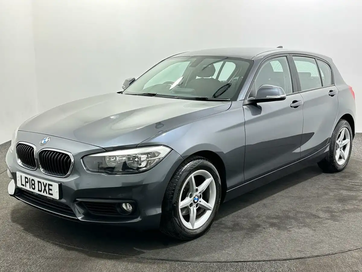2018-bmw-1-series-20td-118d-se-5d-big-2