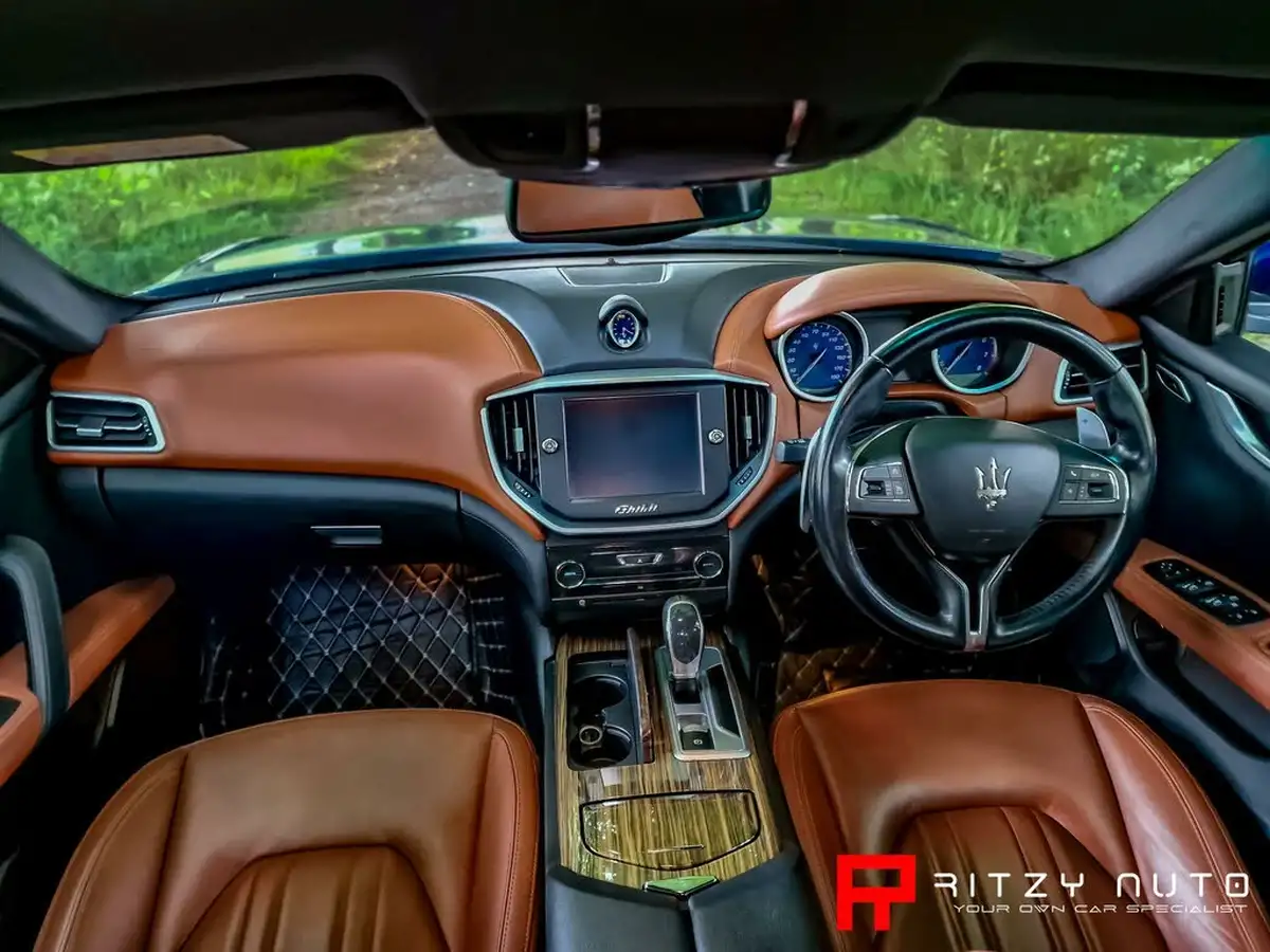 2016-maserati-ghibli-30-s-big-17