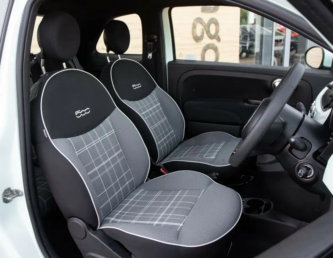 2021-fiat-500-10-lounge-big-29