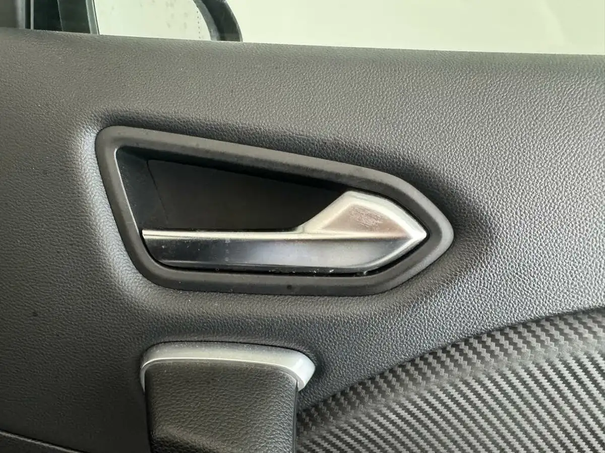 2022-renault-captur-13-tce-rs-line-edc-auto-big-25