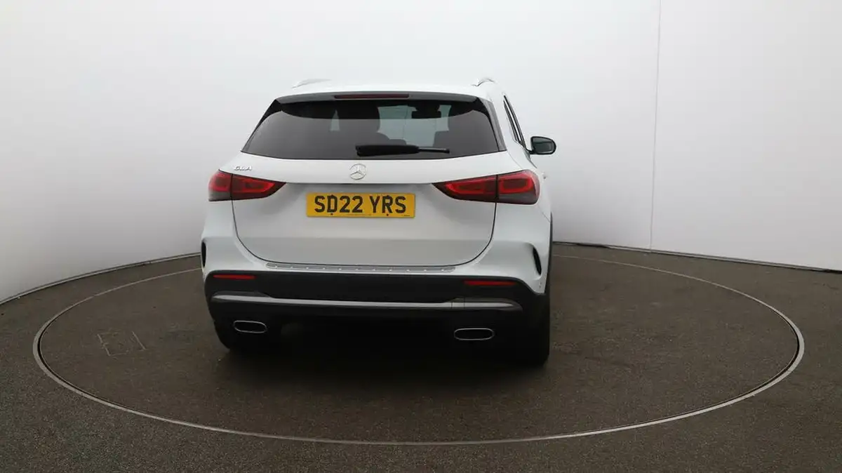 2022-mercedes-benz-gla-class-13-gla-180-amg-line-premium-big-47
