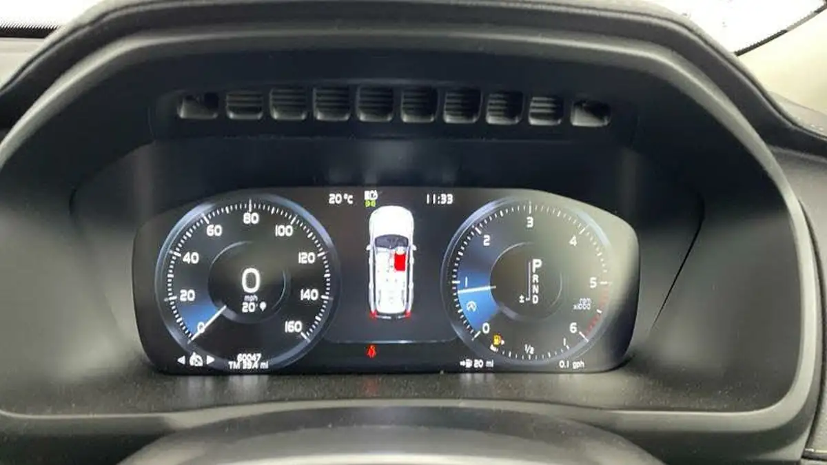 2017-volvo-xc90-20td-d5-inscription-auto-big-24