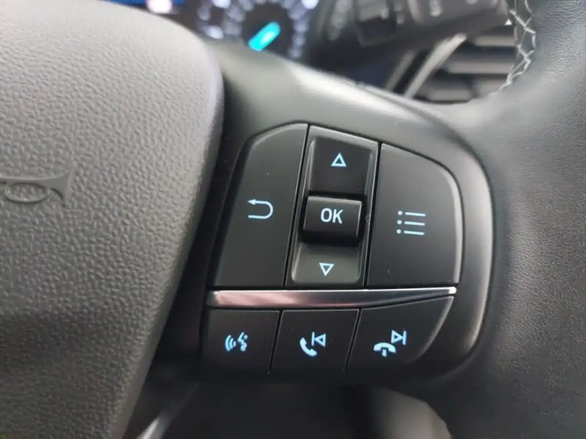 2022-ford-fiesta-10t-titanium-100ps-big-12