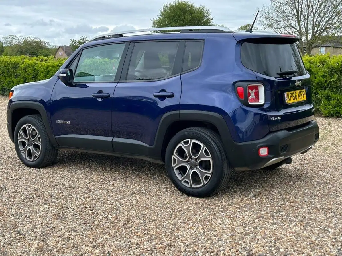 2016-jeep-renegade-20multijet-ii-limited-ss-big-9
